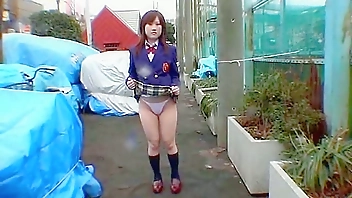 Fucking a Schoolgirl on a Train to a XXX Exhibition in a Bathroom