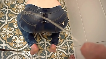 Desperate Pee in Jeans next He Pee on My Ass