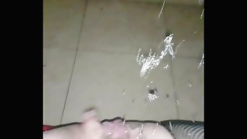 Una salidita, tragos y un motelito con ashley