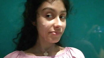 Public cumwalk at the mall!!!