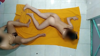 Qua Nhà Anh Hàng Xóm