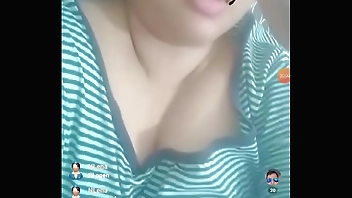 Chinese BBW horny on cam