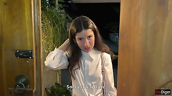 Girl next door came late at night to see my villa, but it was just an excuse to... Creampie