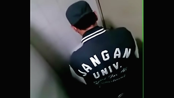 한국야동, 호프집 공용 화장실에서 떡치다가 딱 걸린 커플