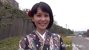 人妻なでしこ調教 ～大人気の美魔女を初調教～　相田ユリア 1