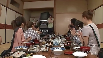 AV撮影の打ち上げ大乱交 1