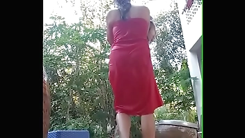 Desi indian bhabhi open bath