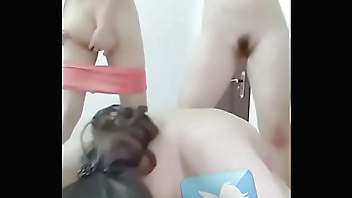 一龍三鳳帝皇享受系列淫亂生活天天有這位大哥不知道是幸福還是煩惱