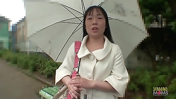 Sloppy creampie for the Asian milf who loves toys and fucking thats a bit weird