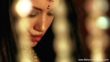 Dancing Queen From Sexiest India