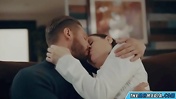 एक कामुक एमआईएलए के साथ रोमांटिक सेक्स