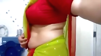 Saree Aunty