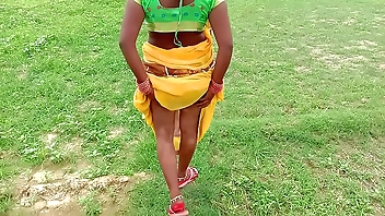 धान लगवाने गई और वही चुद गई