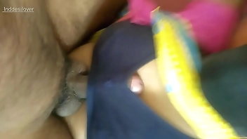 पड़ोसन भाभी की चुत और गांड में लंड पेला