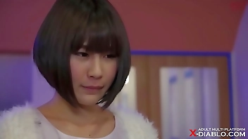 デリヘル呼んだらまさか・・・憧れてた教育実習の先生