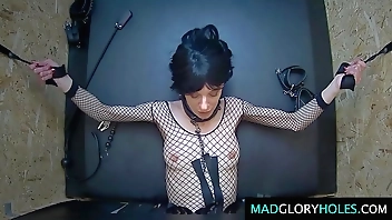 Amateur Glory Hole Dark Hour Just Began