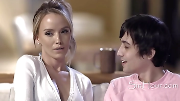 Stepson's dick gets wide awake for an all nighter