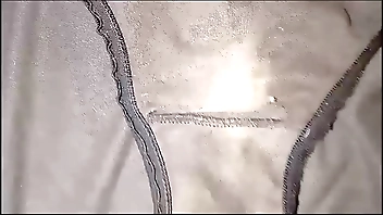 Que rico oler calzones sucios con fluidos y masturbarse.