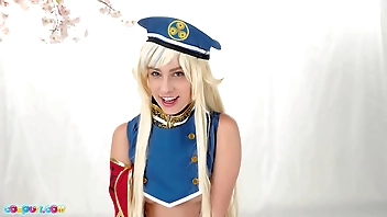 Cospuri Kristen Scott in Hina Suzuki Cosplay