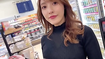 A bewitching beautiful married woman with a feminine scent [Two consecutive unfaithful sex battles in which Hitozuma who has lost his sexual desire burns with double infidelity] Part 1