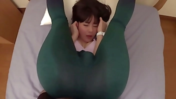 I Took a Girl Who Was Jogging In Tight-fitting Leggings Into My Room And Massaged Her With an Electric Massager Before Putting My Cock Inside Her