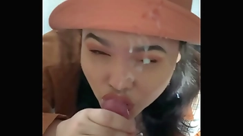 My boyfriend’s dick isn’t huge, but his cumshots definitely are