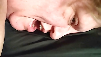 Making ugly slut scream and call me daddy