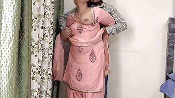 Chhote Bhai Ne Choda. Hindi